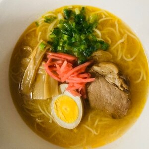 ボリューム満点！寿がきやの和風とんこつラーメン